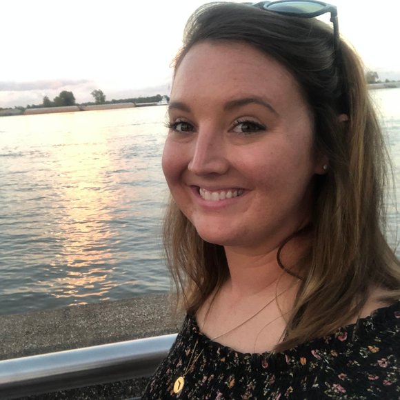 Meet the Posher Other - Meet your Posher, Katie